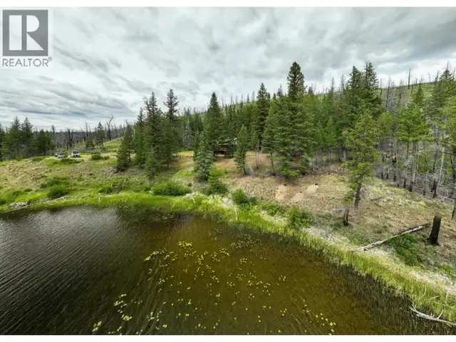 6425 BOULE YOUNG LAKE ROAD 70 Mile House, British Columbia in Houses for Sale in Kamloops - Image 41
