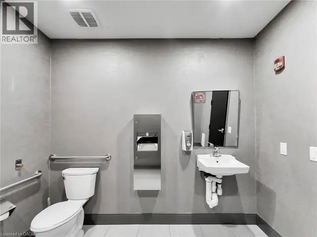 5045 MAINWAY Boulevard Burlington, Ontario in Commercial & Office Space for Rent in Oakville / Halton Region - Image 10