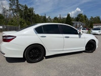 2017 HONDA ACCORD SPORT 6 SPEED MANUAL SUPER CLEAN MUST SEE ONLY $159.03 BI WEEKLY WITH $0 DOWN O.A.... (image 7)