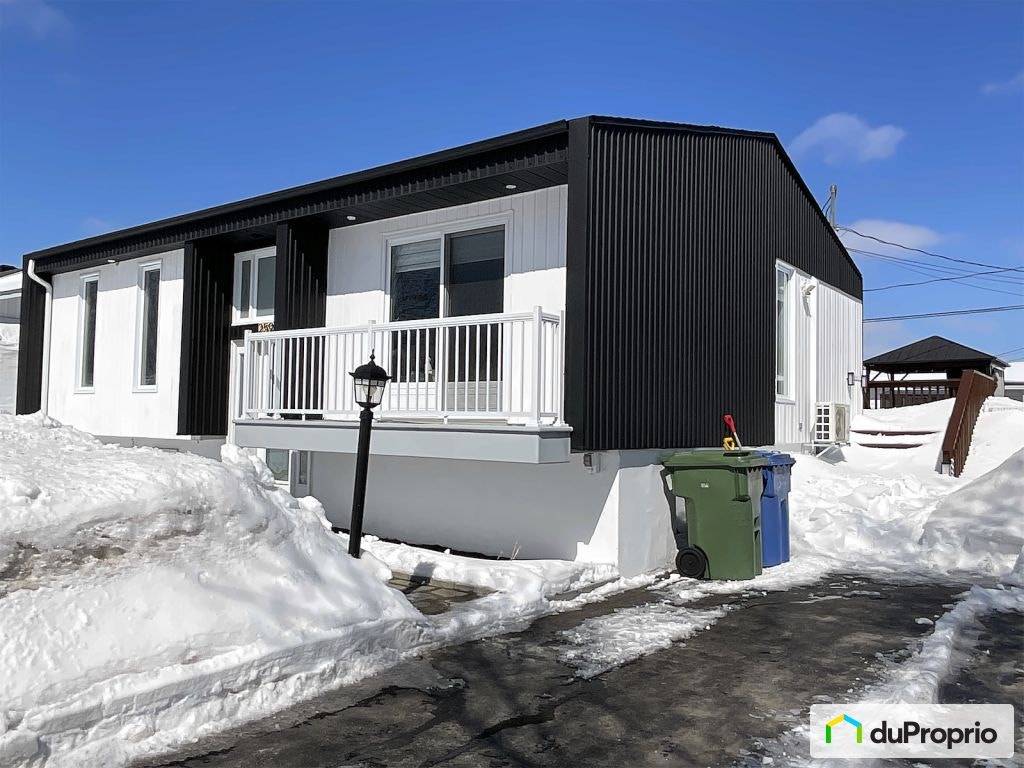 $387,500 - Bungalow for sale in Jonquière (Jonquière) — photo 1