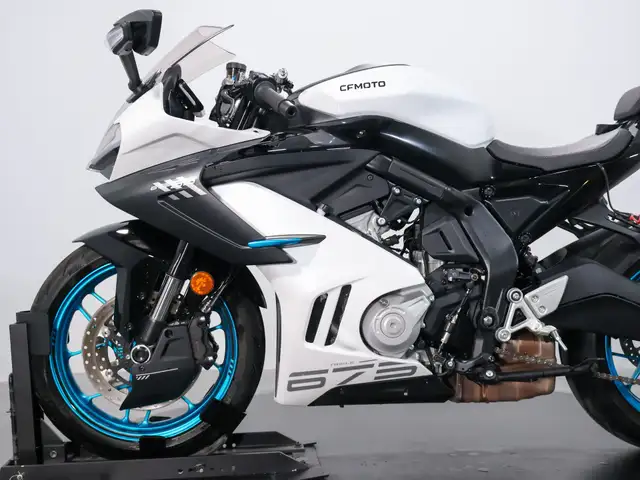 2025 CFMOTO 675SS in Street, Cruisers & Choppers in Kelowna - Image 12