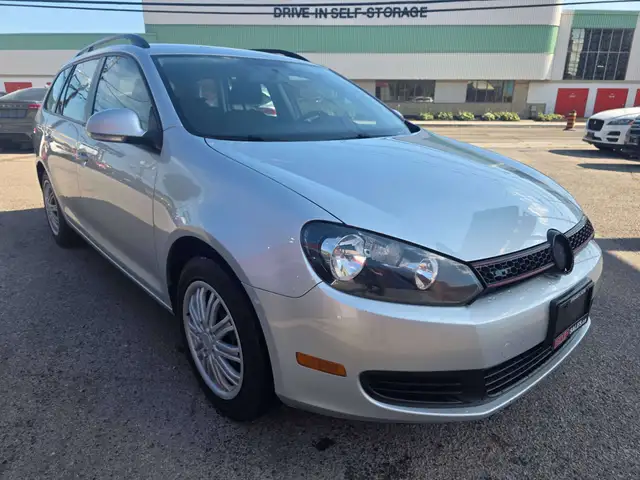 2010 Volkswagen Golf Trendline568795650348165128