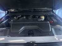 ===== Key Features ===== * 211,009 km * 4WD (Four-Wheel Drive) * 6.7L Cummins Turbo Diesel I-6 Engin... (image 8)