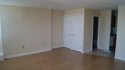 LARGE STUDIO UNIT, ALL UTILITIES INCLUDED JUNE 01, 2025