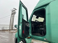 2020 FREIGHTLINER T12664ST;Heavy Duty Trucks - Conventional Truck w/ Sleeper Penske Location 525 MAC... (image 8)