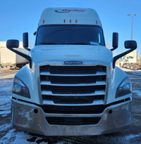 Ryder Stock ID: 241957 Transmission Type/Speed: AUTO 12 Engine: DIESEL DD15 GHG'17 475/1625 Horse Po... (image 1)