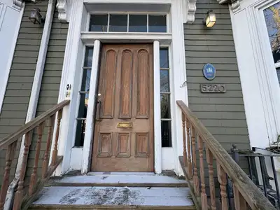 Large two level, two-bedroom flat located just off Barrington Street in the south end of Halifax. Wa...