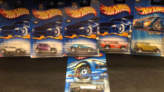 Hot Wheels Red Lines from 2002 to 2005 in Arts & Collectibles in Lethbridge