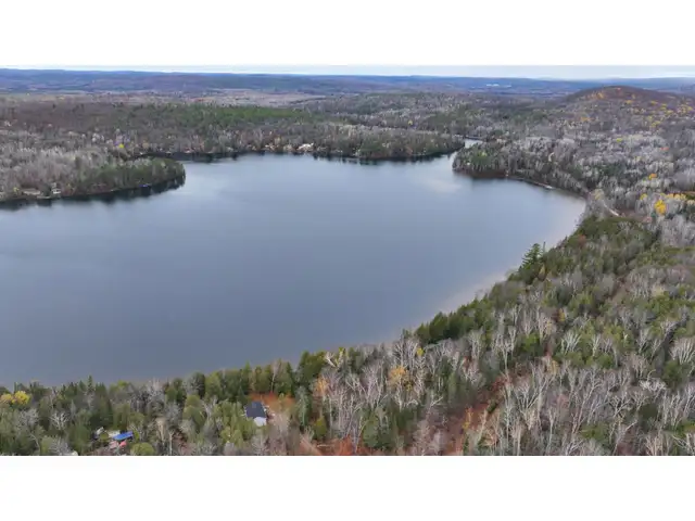 16 Ch. des Cèdres Cayamant, Quebec in Land for Sale in Gatineau - Image 6