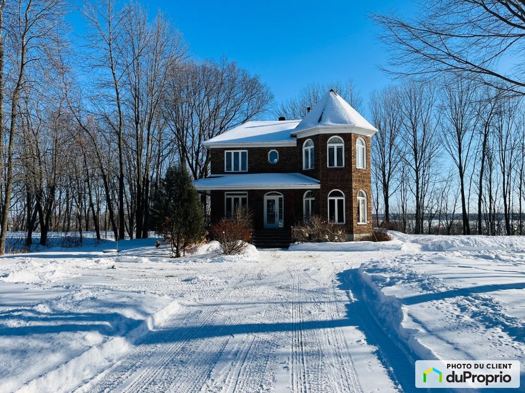 $1,095,000 - 2 Storey for sale in Neuville — photo 1