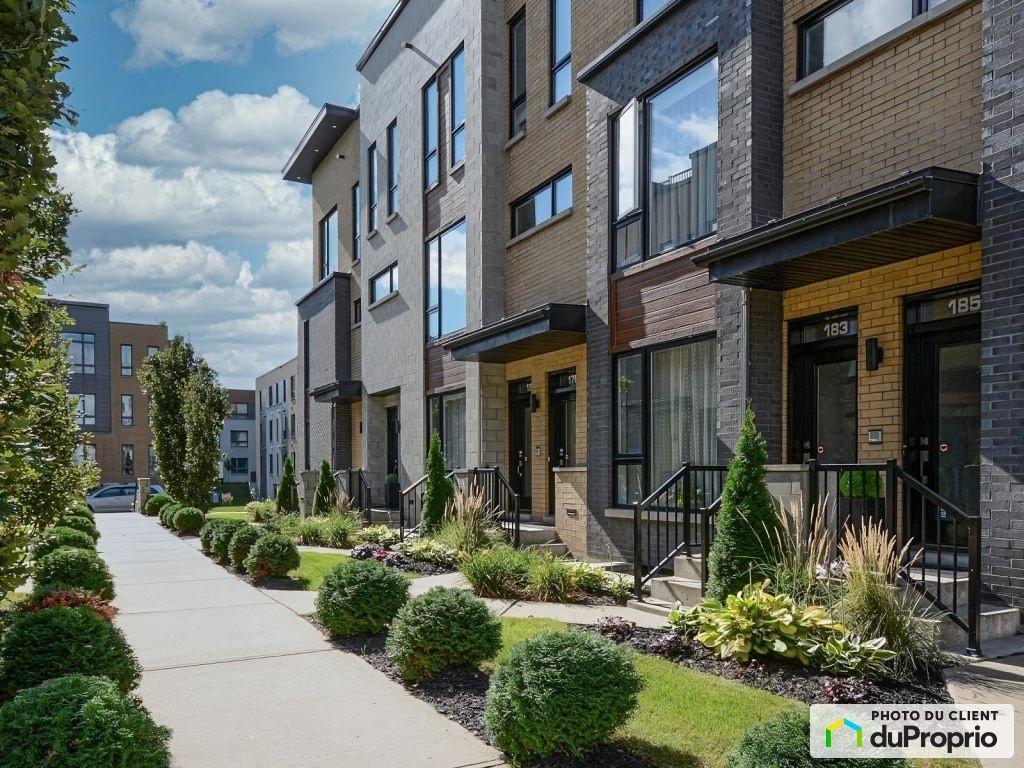 $419,997 - Condominium for sale in Terrebonne (Lachenaie) — photo 1