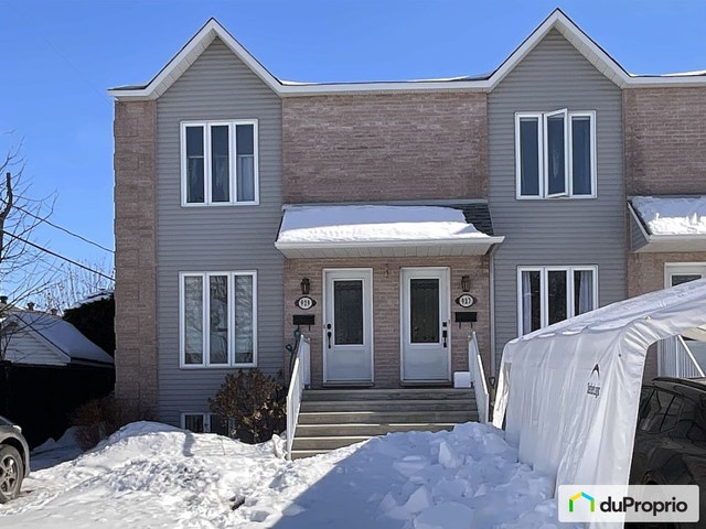 $439,000 - Townhouse for sale — photo 1