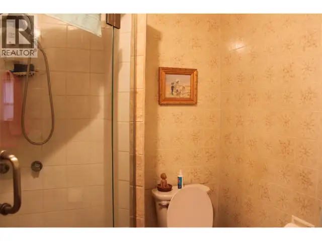 119 2nd Avenue NW Nakusp, British Columbia in Houses for Sale in Nelson - Image 22