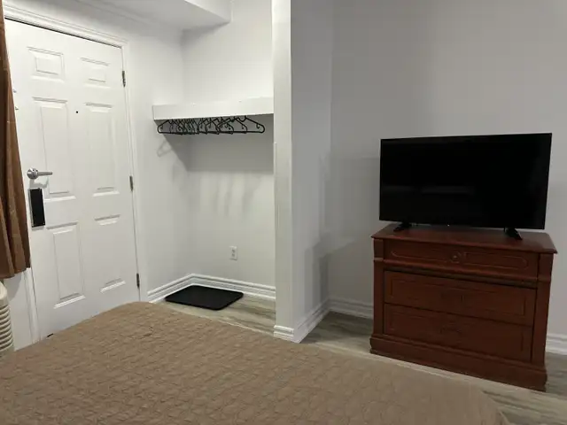 Studio Apt Furnished as Hotel Suite (ottawa) in Short Term Rentals in Ottawa - Image 8