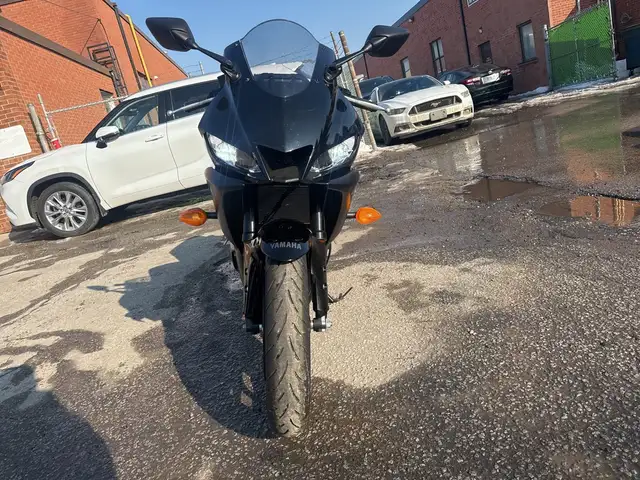 2023 Yamaha YZF-R3 ~ YAMAHA R3 ~ ABS ~ COOL BIKE ~ ONLY 18KMS ~ in Street, Cruisers & Choppers in City of Toronto - Image 9