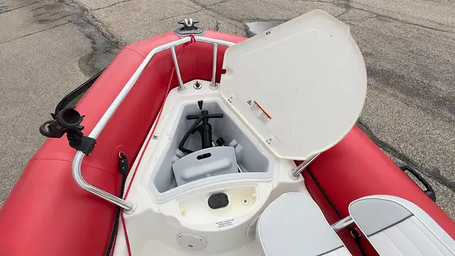 2013 Zodiac Pro 550 Bay Runner -used inflatable fishing boat in Powerboats & Motorboats in Prince Albert - Image 11