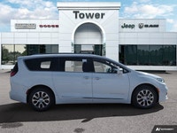 This Chrysler Pacifica Hybrid delivers a 3.6L V6 ETORQUE engine powering this Variable transmission.... (image 7)