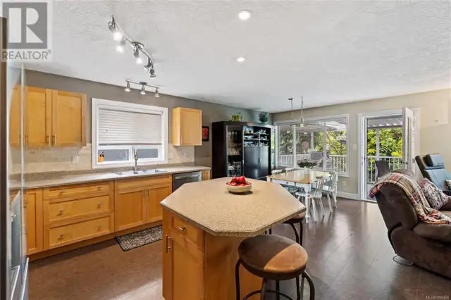 5524 Avro Way Nanaimo, British Columbia63005671925505123
