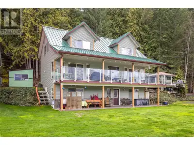 Welcome to your dream home in beautiful Eagle Bay, British Columbia! Located directly across the roa...