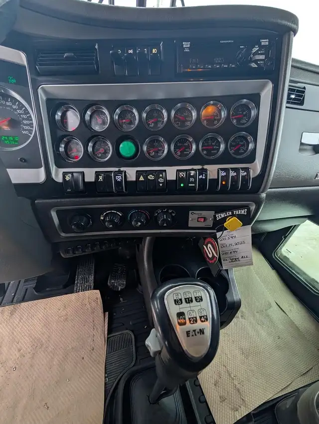 2016 KENWORTH T800 in Heavy Trucks in Kamloops - Image 31