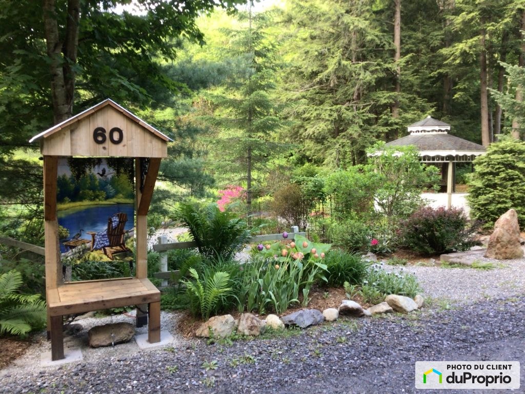 $952,500 - Bungalow for sale in Bolton-Est — photo 2