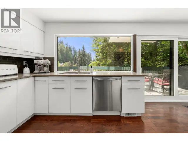 2086 RIVERGROVE PLACE North Vancouver, British Columbia in Houses for Sale in North Shore - Image 4