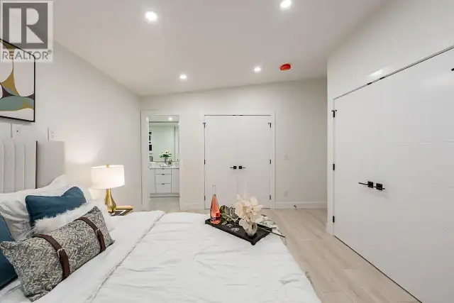 531 GREENWAY AVENUE North Vancouver, British Columbia in Houses for Sale in North Shore - Image 13