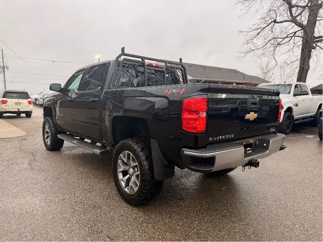 2018 Chevrolet Silverado 1500 | Clean CARFAX | Lifted in Cars & Trucks in London - Image 5