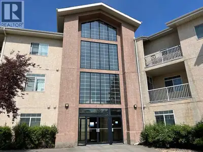 Welcome to Pinnacle Ridge, where luxury meets tranquility in the heart of Thickwood Heights and just...