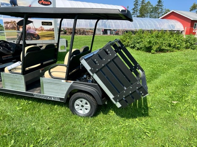 2024 CLUB CAR TRANSPORTER GAS in Other in Charlottetown - Image 3