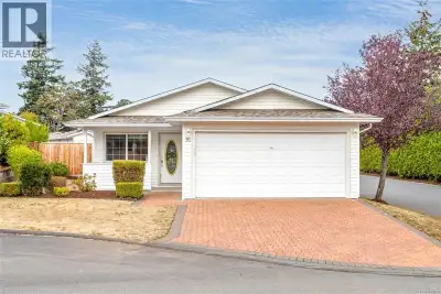 Welcome to this well maintained 3 bedroom, 2 bathroom home in the desirable 55+ Songhees Retirement...