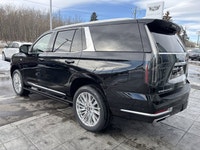 | 55 Curved HD Display | Super Cruise | AKG Studio 19-Speaker Audio | Panoramic Sunroof | Head-Up Di... (image 5)