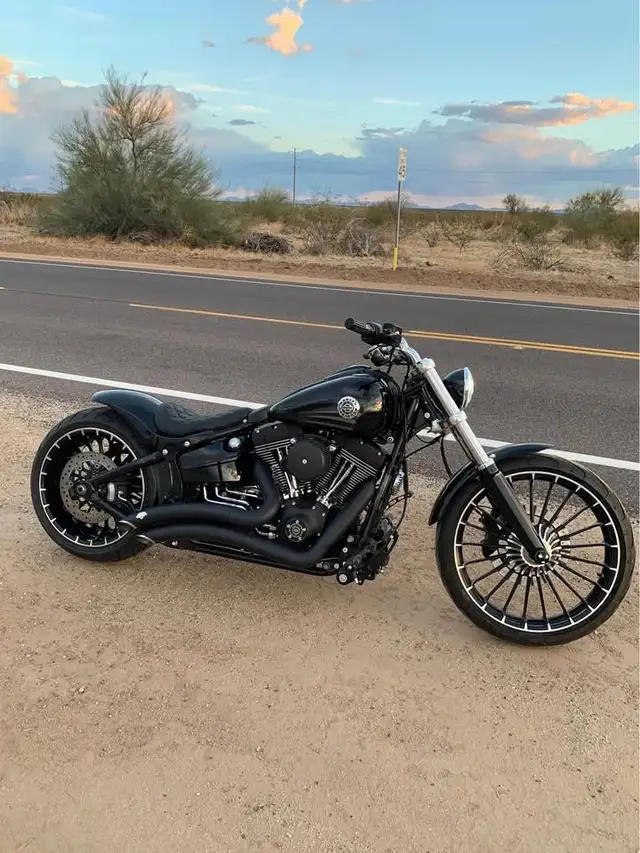 2017 HARLEY DAVIDSON BREAKOUT FXSB - FINANCE AVAILABLE!  in Street, Cruisers & Choppers in Winnipeg - Image 2