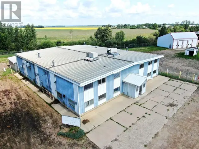4120, 53 Avenue High Prairie, Alberta in Commercial & Office Space for Sale in Edmonton - Image 2