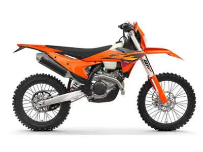 2026 KTM 450 XCF-WCHALLENGE THE EXTREME The KTM 450 XCF-W rolls into the open class with a renewed a...