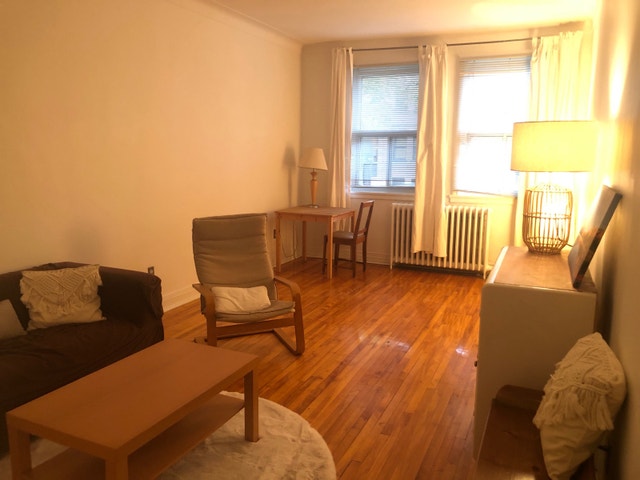 31/2 à Louer à Cote-des-neiges tout près UdeMtl, HEC, HGJ — photo 1