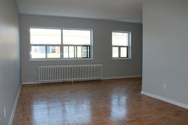 2 BEDROOM APARTMENT AVAILABLE - 799 Robinson Street in Long Term Rentals in Hamilton - Image 3