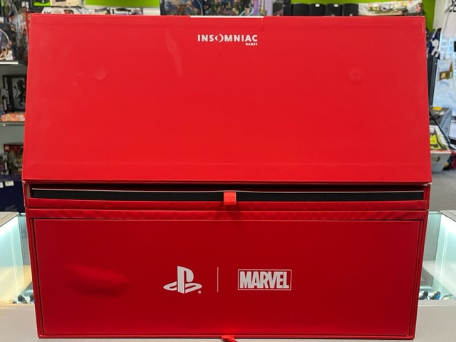 Super Rare Marvel Spiderman PS4 PlayStation Pro Limited Edition in Sony Playstation 4 in Oakville / Halton Region - Image 3