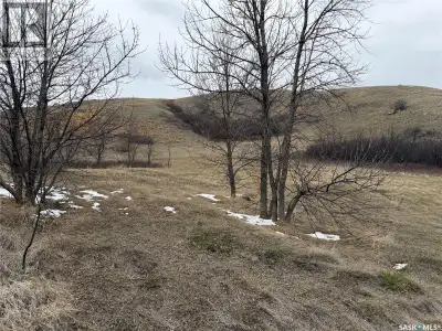 Beautiful Hillside Lots with Amazing Views of Pasqua Lake! Don’t miss this great opportunity to own...