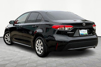 2020 Toyota Corolla LE CVT 4-Door Sedan The 2020 Toyota Corolla LE offers a perfect balance of relia... (image 4)