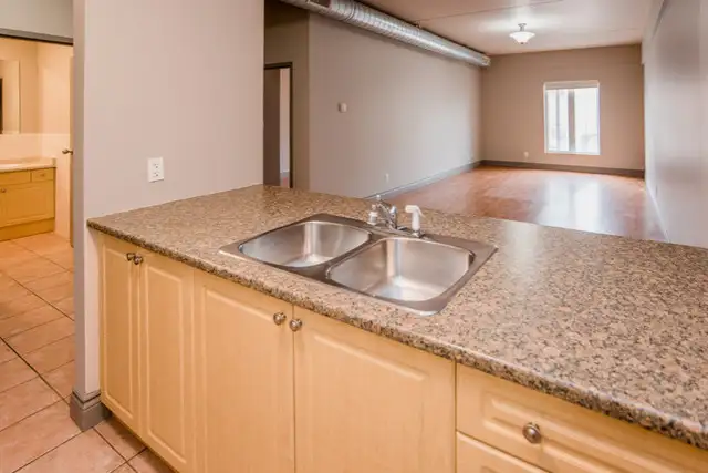 2 bedroom apartment on Harmony Square in Long Term Rentals in Brantford - Image 7