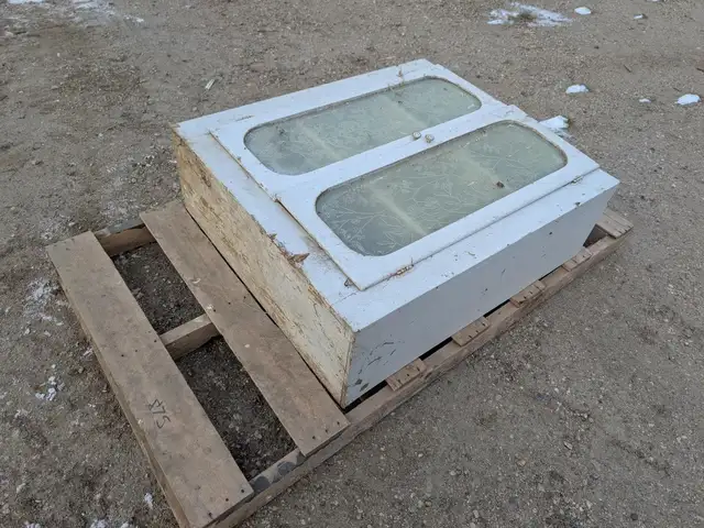 CABINET 36 INCH in Heavy Trucks in Saskatoon - Image 2