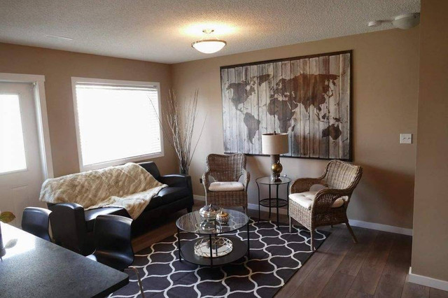 Southfort Village - 3 Bedroom Townhome for Rent in Long Term Rentals in Edmonton - Image 2