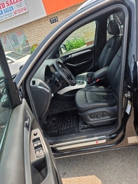 2012 Audi Q5 Premium Plus Year: 2012 Make: Audi Model: Q5 Mileage: 167,000 Km Transmission: Automati... (image 4)