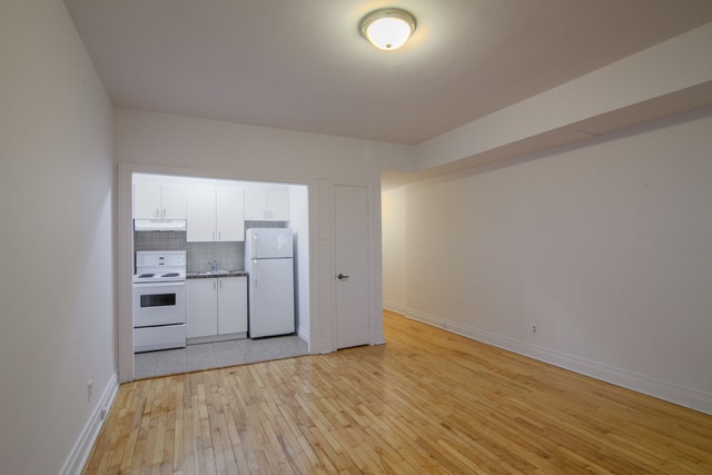 3010 Avenue Van Horne — photo 1
