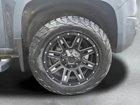 Price includes $1,000 finance credit. Price does not include fees or taxes. The 2019 Chevrolet Color... (image 3)