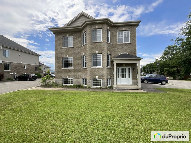 $384,999 - Condominium for sale in Mercier — photo 1