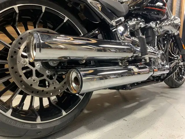 2024 Harley-Davidson Breakout 117 in Street, Cruisers & Choppers in Oshawa / Durham Region - Image 13