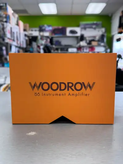 Universal Audio UAFX Woodrow '55 Instrument Amplifier Pedal, View more
