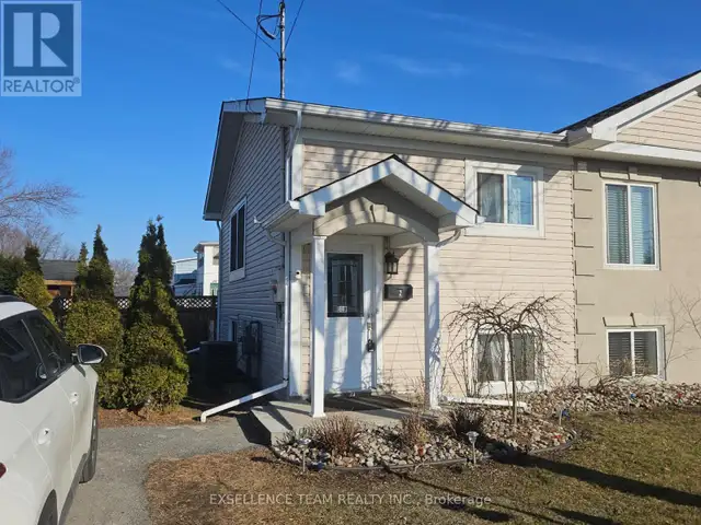 2 BELLAMY STREET Cornwall, Ontario in Houses for Sale in Cornwall - Image 3